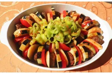 Fırında Köfte Patlıcan Patates Tarifi ve Malzemeleri