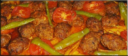 Fırında Sulu Köfte Patates Tarifi ve Malzemeleri